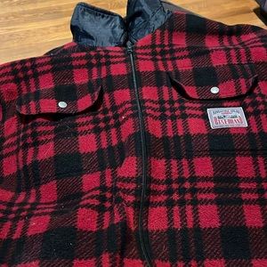 NO LONGER AVAILABLE.
Disney flannel jacket. Used good condition.